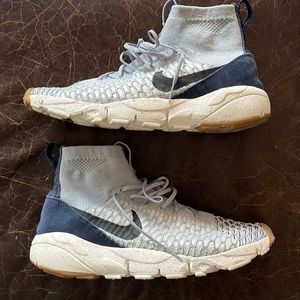 NIKE MENS FOOTSCAPE FLYKNKT Size 9.5